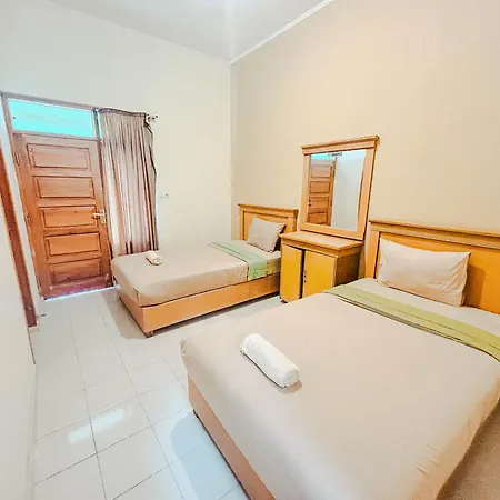 Lembah Rinjani Villa & Resto Syariah By Ecommerceloka Sembalunlawang Exterior photo
