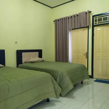 Lembah Rinjani Villa & Resto Syariah By Ecommerceloka Sembalunlawang Exterior photo
