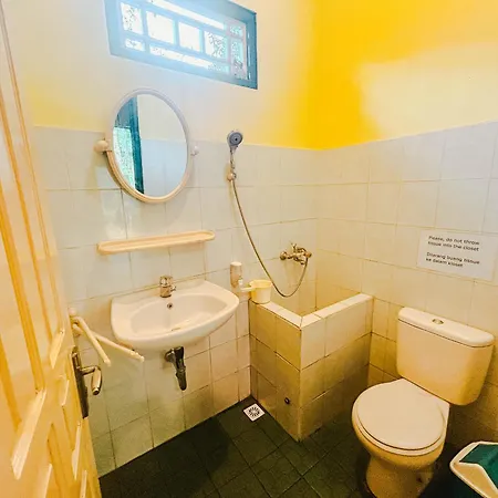 Lembah Rinjani Villa & Resto Syariah By Ecommerceloka Sembalunlawang Exterior photo