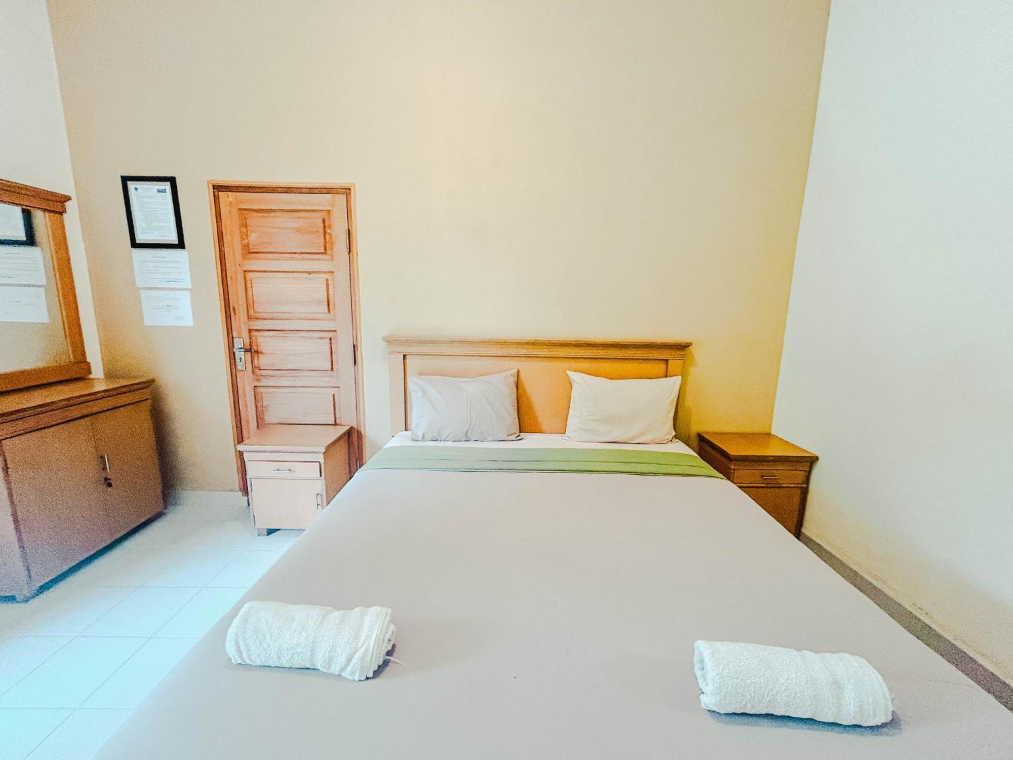 Lembah Rinjani & Resto Syariah By Ecommerceloka