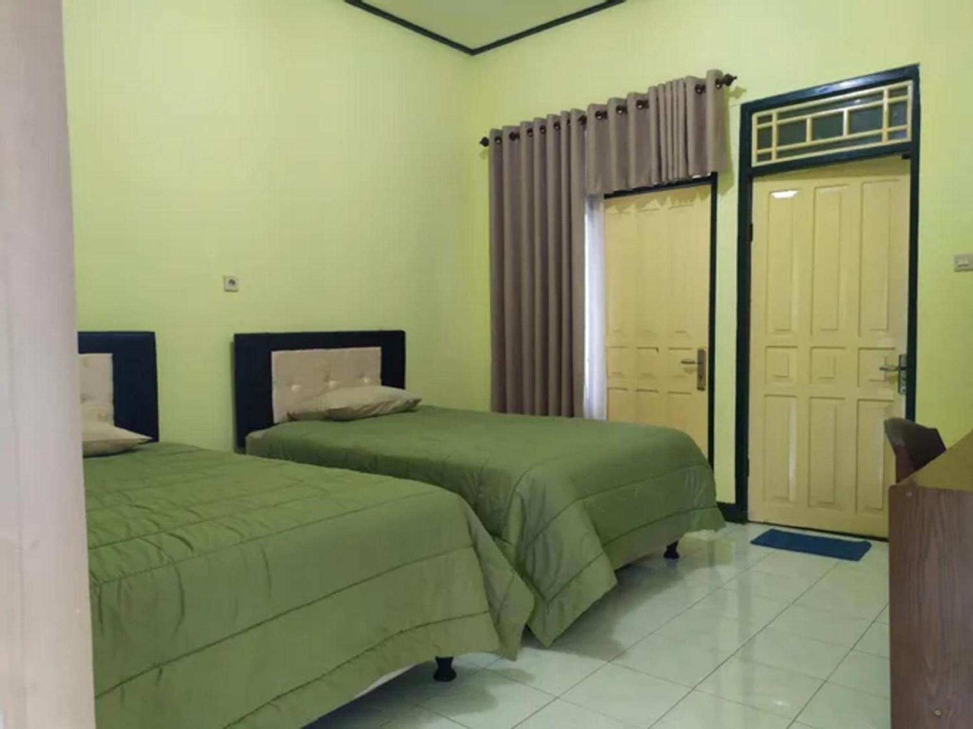 Lembah Rinjani & Resto Syariah By Ecommerceloka